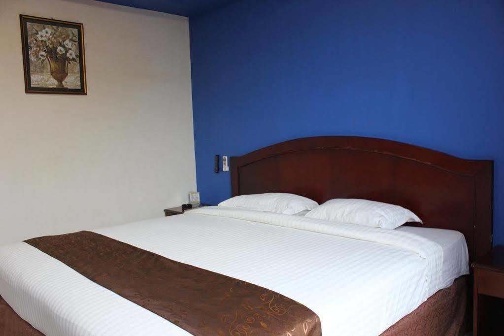 Grand Hotel Jambi Exterior foto